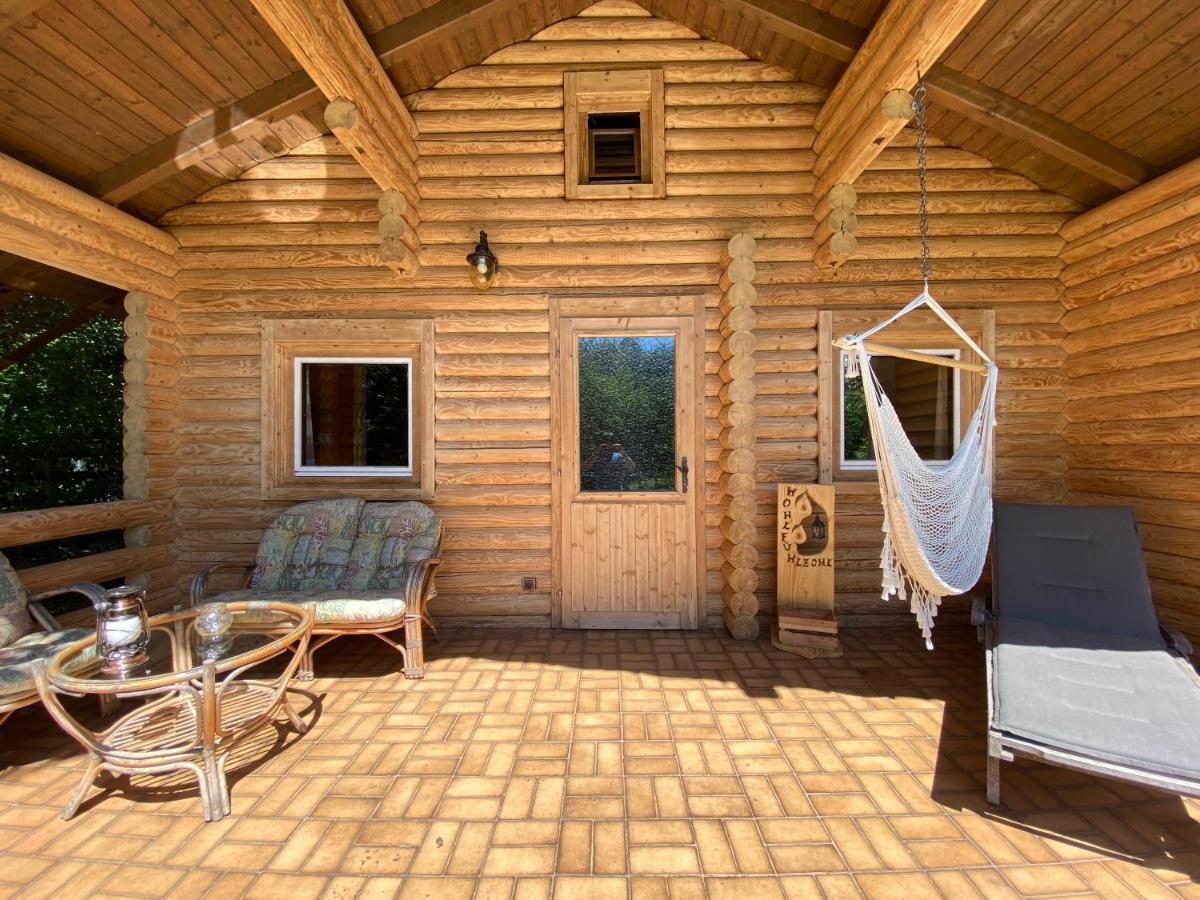 Gemütliche Blockhütte in Wiennähe Zofing Exterior foto